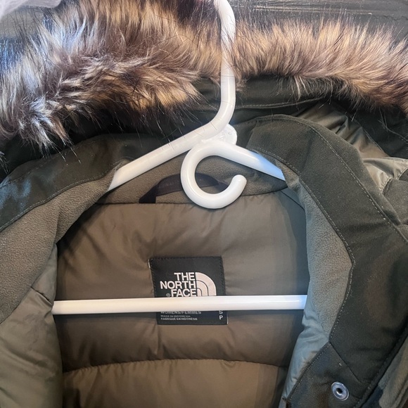 Women’s Northface Parka size Small - Picture 3 of 5